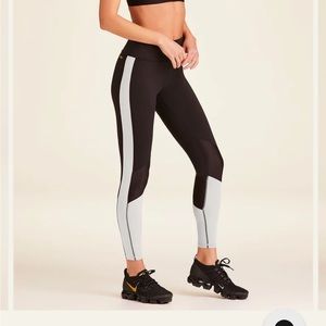 Alala Reef Tight - Black & White - Large